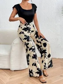 Lune Women's Square Neck Top With Sleeve And Floral Printed Pants Sets