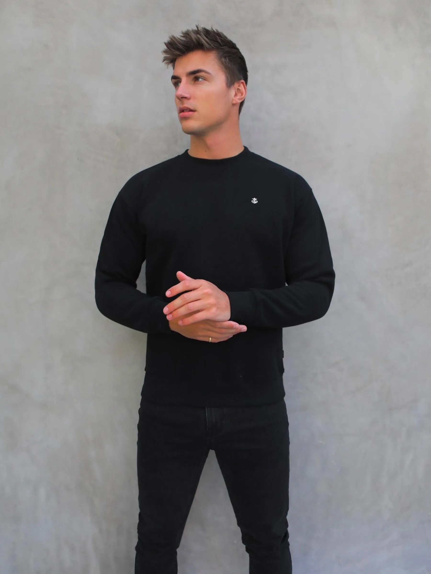 Preston Relaxed Jumper - Black